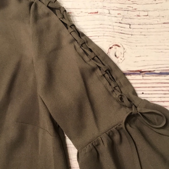 Olive Top Bell Sleeves NWT! - Picture 3 of 6
